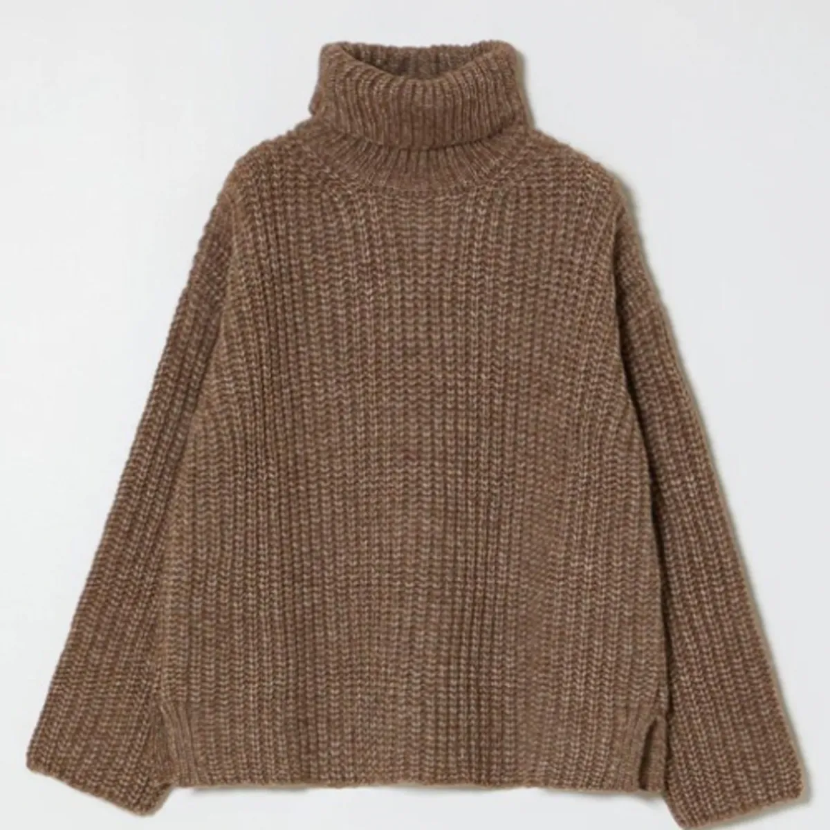 Alpaca Rib Turtleneck