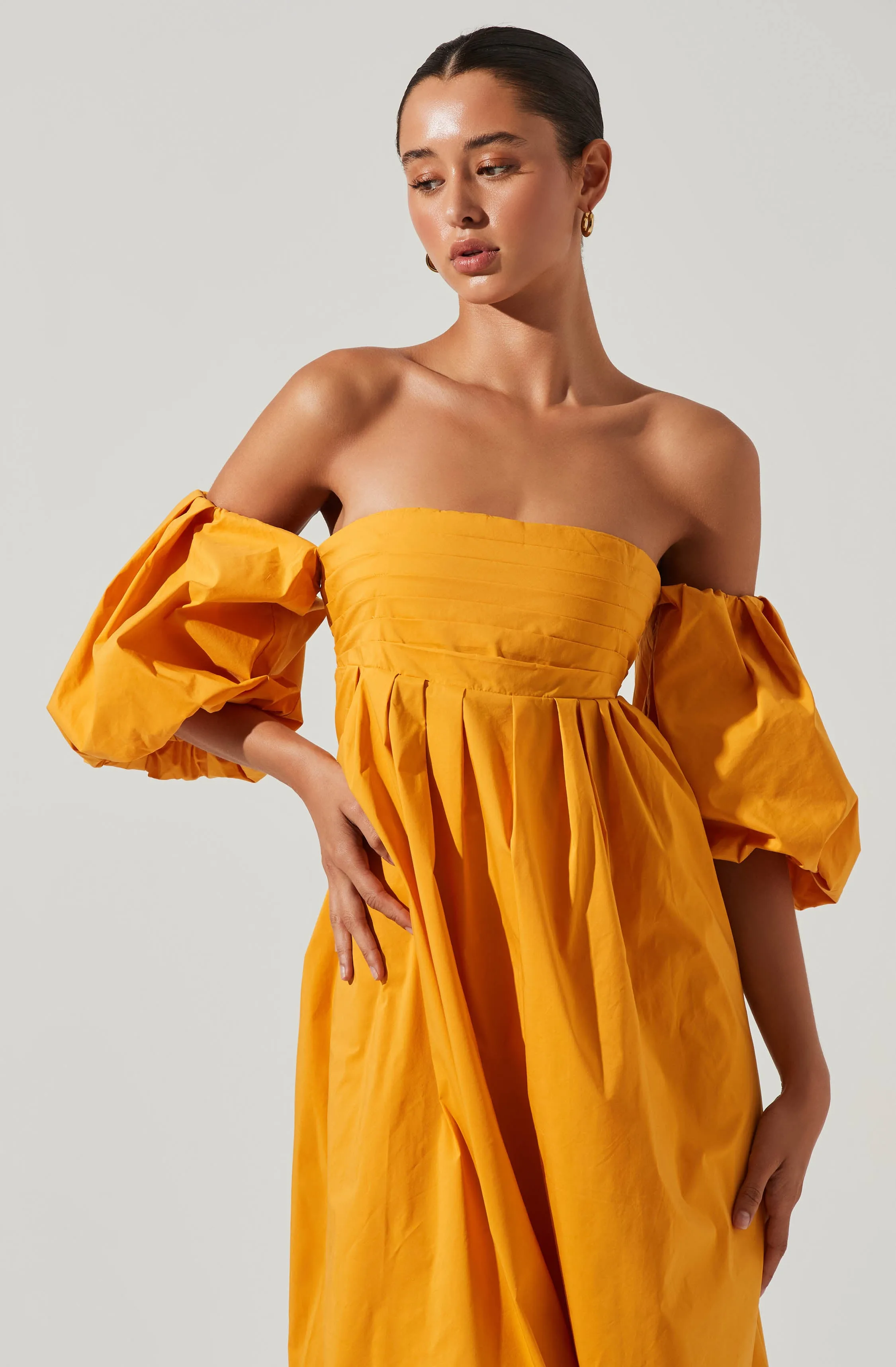 Carlin Off Shoulder Puff Sleeve Midi Dress