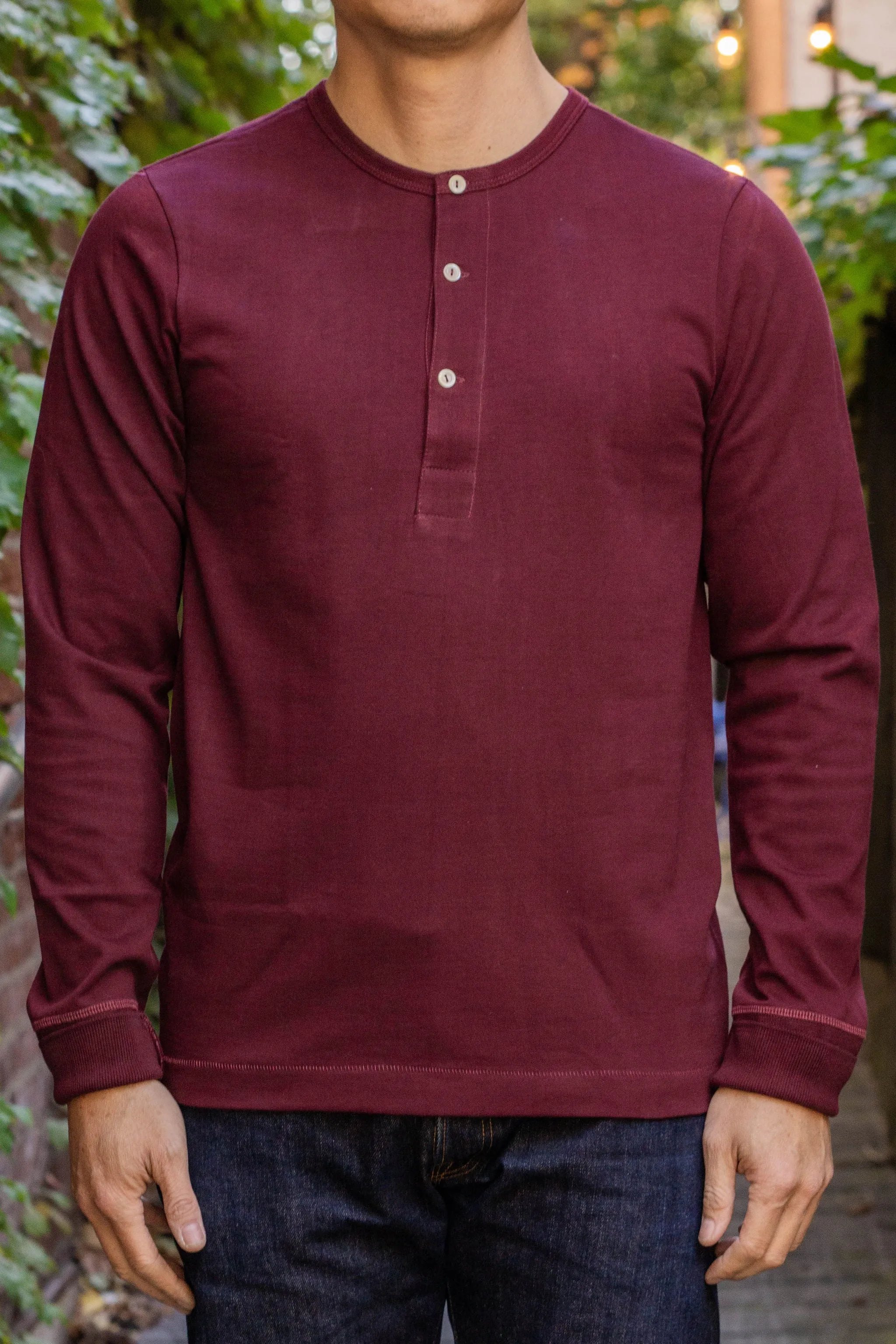 Merz b. Schwanen 206 Henley Long Sleeve - Ruby Red