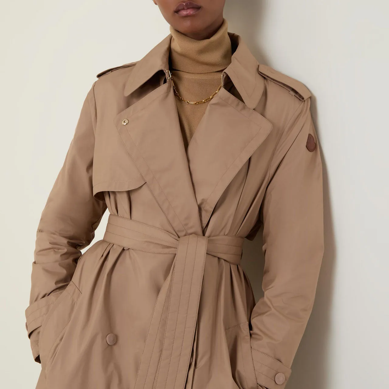 MONCLER Barbentane Trench Coat - Beige