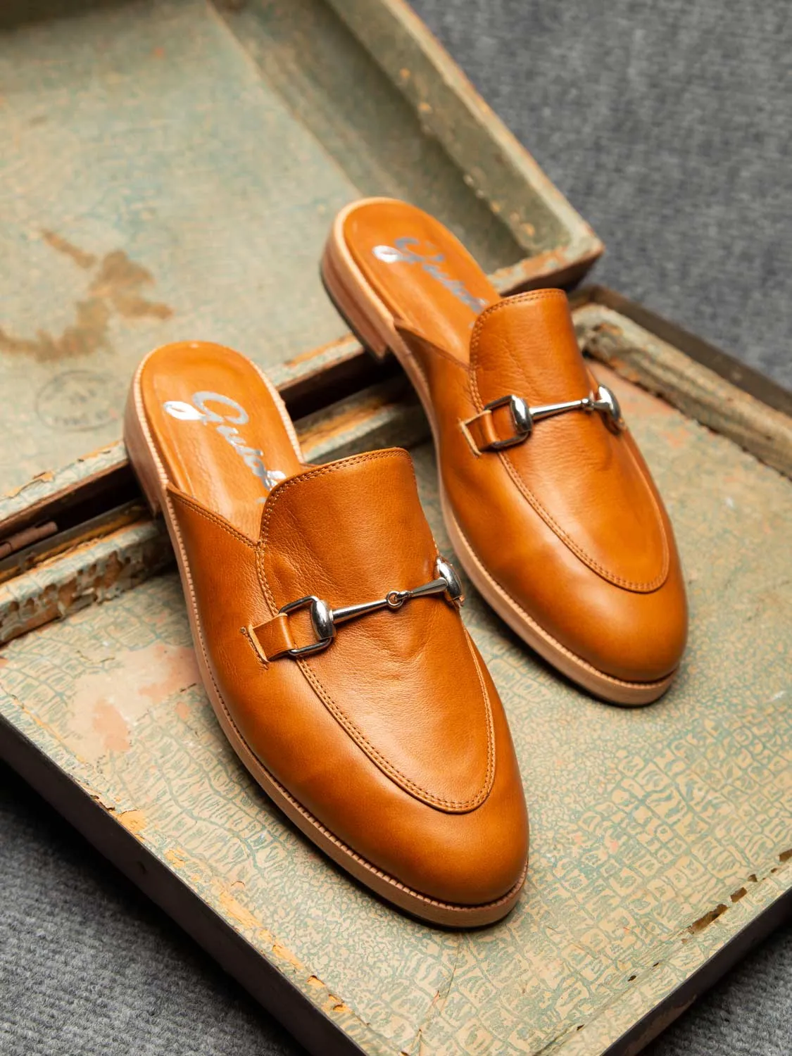 Mule 24 Tan