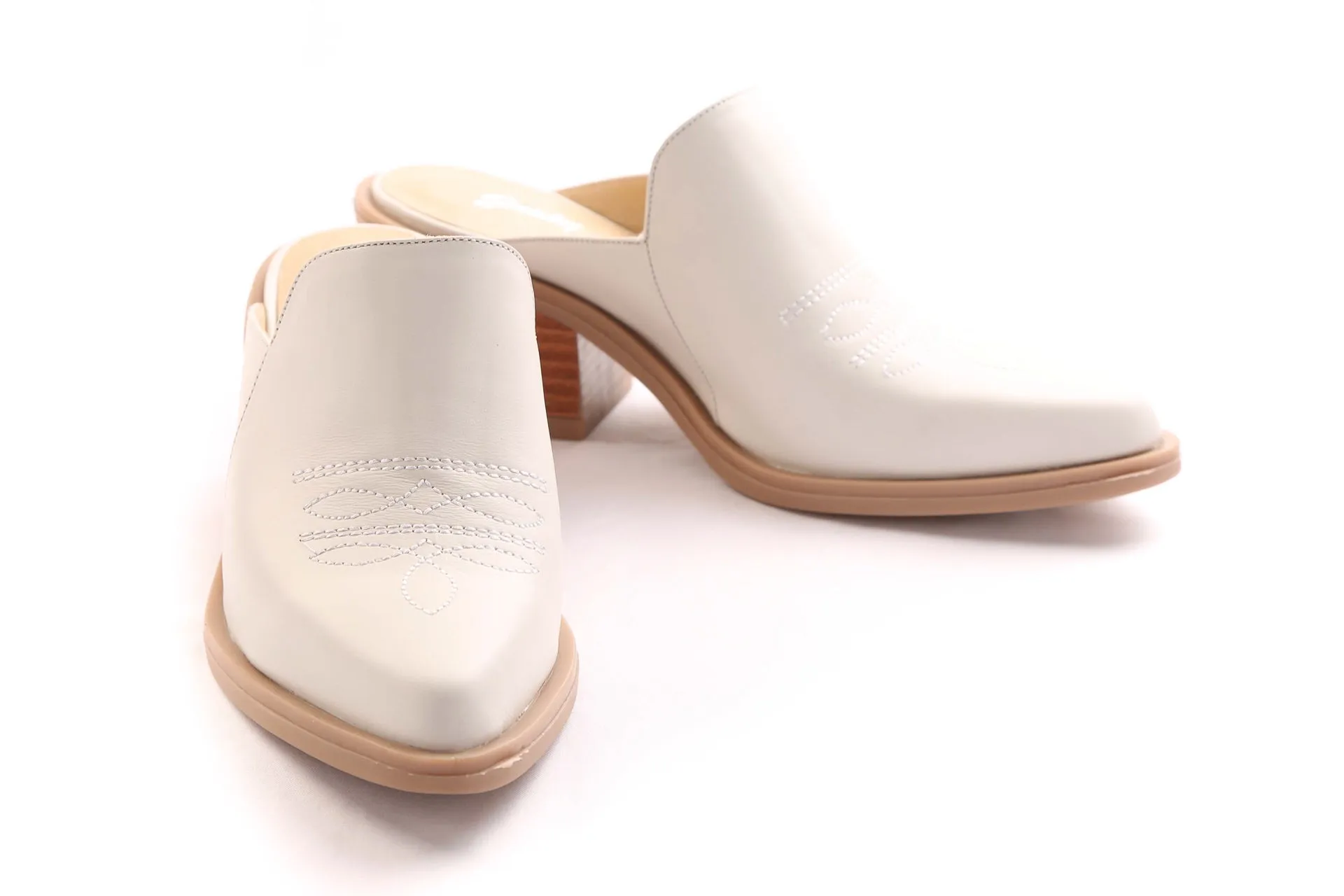 Mule Belen White