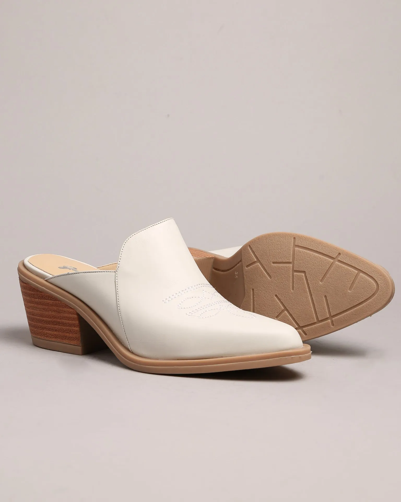 Mule Belen White