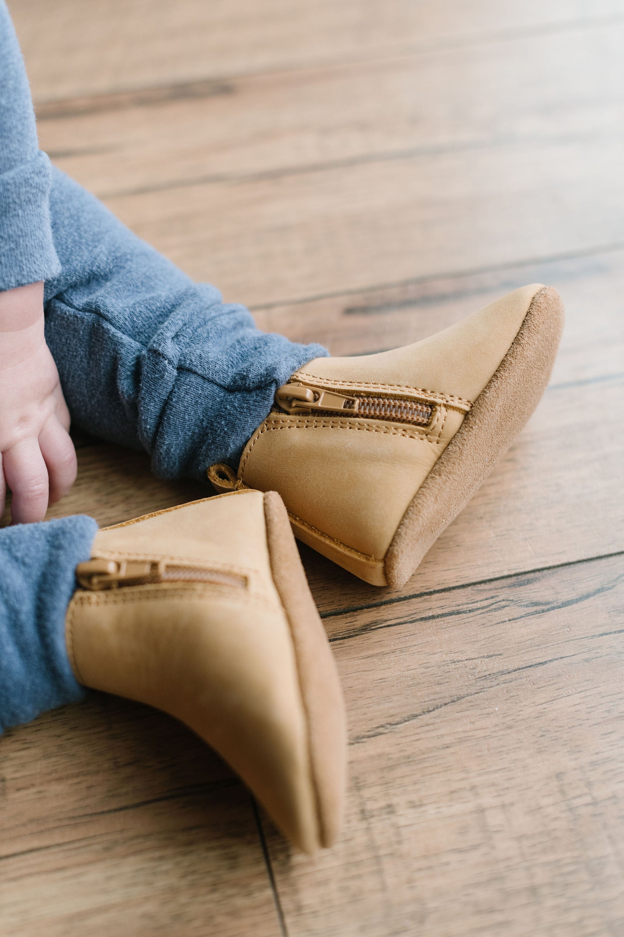 Natural - Chelsea Boot - Soft Sole