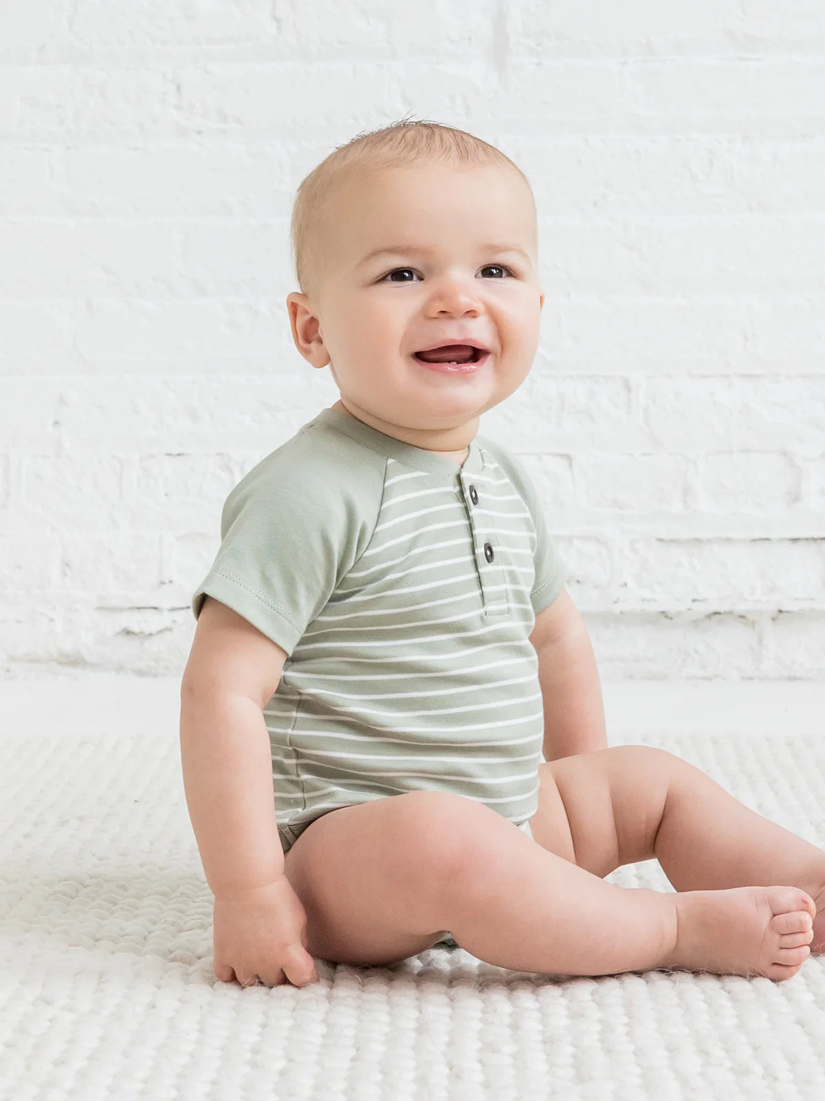 Organic Sosa Raglan Henley Bodysuit - Davis stripe / Mint