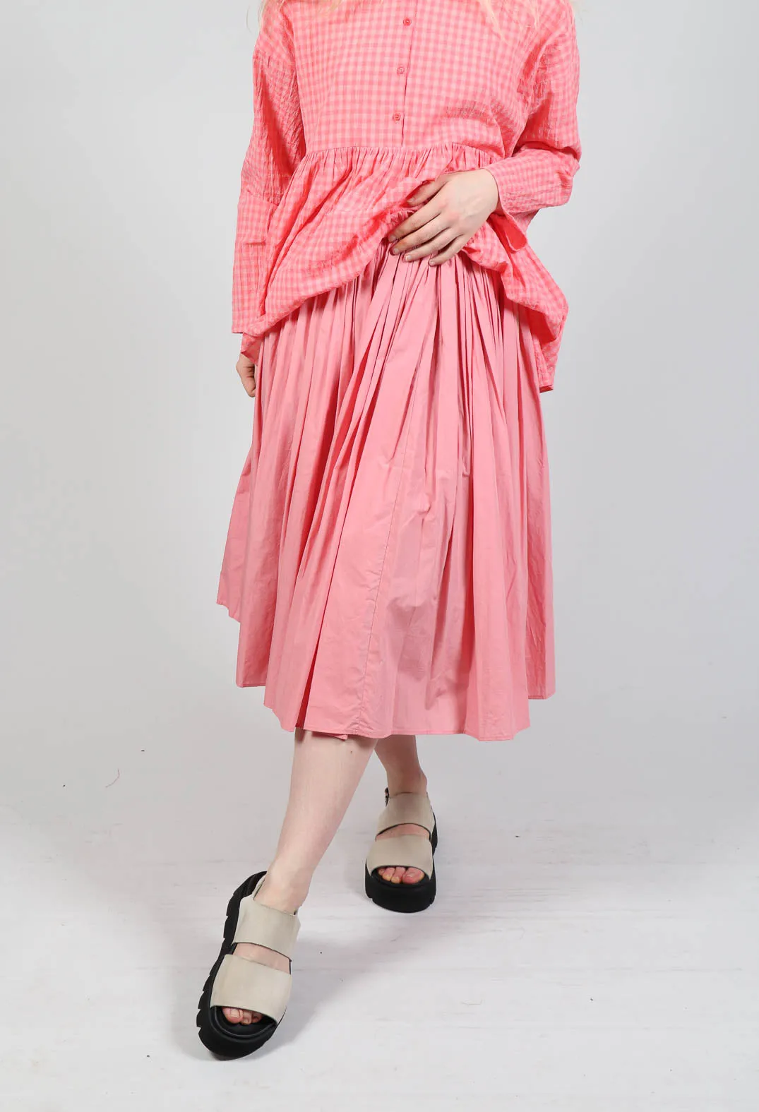 Pleated Midi Skirt in Pink