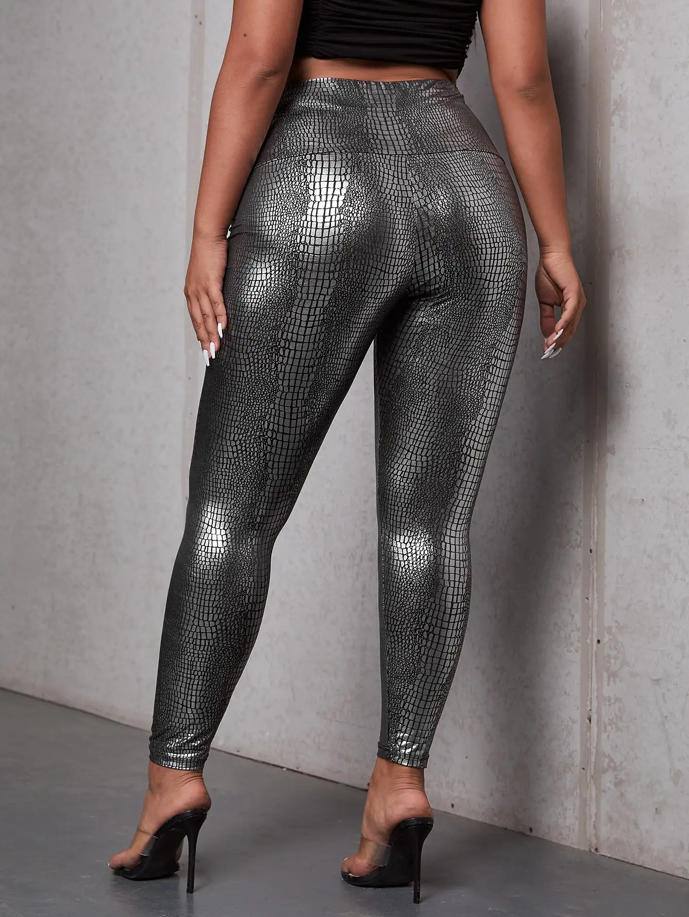 Plus Wide Waistband Crocodile Embossed Leggings