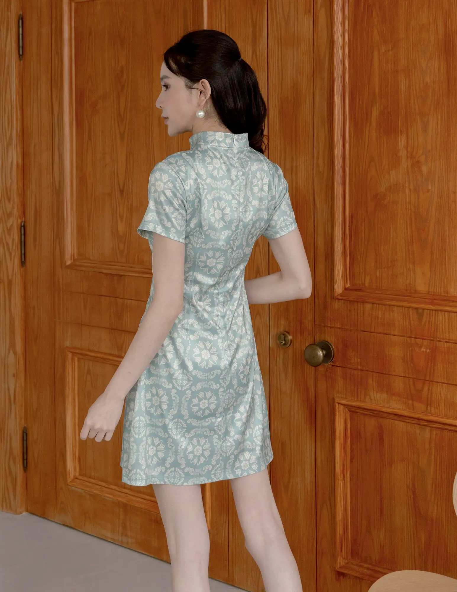 Sue Cheongsam Dress in Green