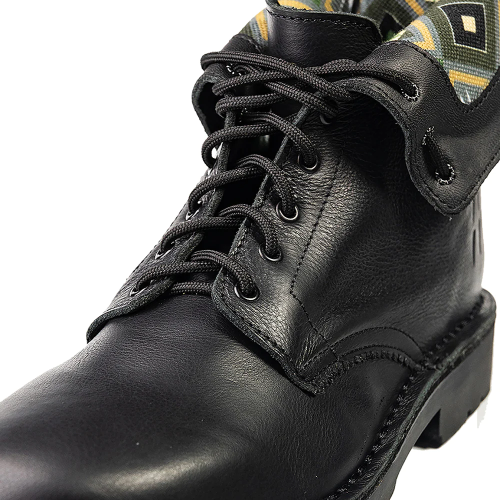 The Veldskoen MoveMe Ranger Boot (Black leather with Black sole)